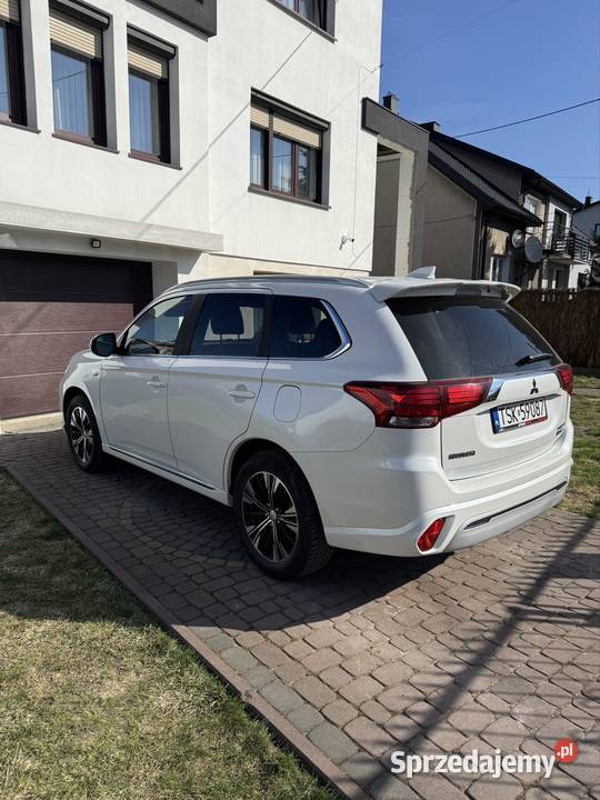 Mitsubishi Outlander PHEV 2019 bateria 85 Skarżysko-Kamienna