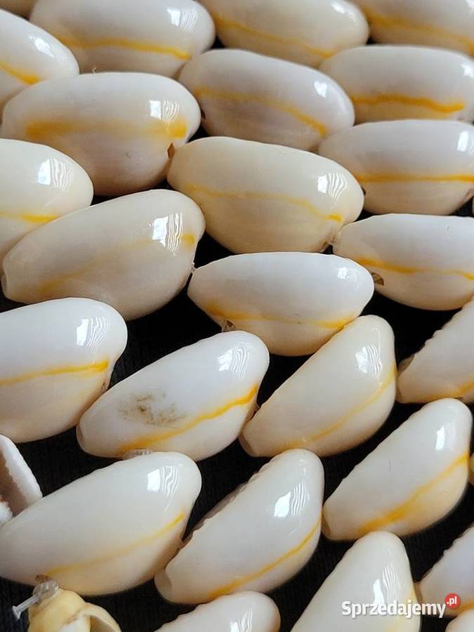 Kremowobiała okrągła podkładka pod talerz z Poznań