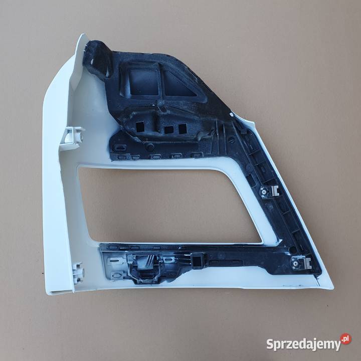 MAN TGX EURO 6 OKULAR REFLEKTORA LEWY RAL 9010 Bieleń sprzedam