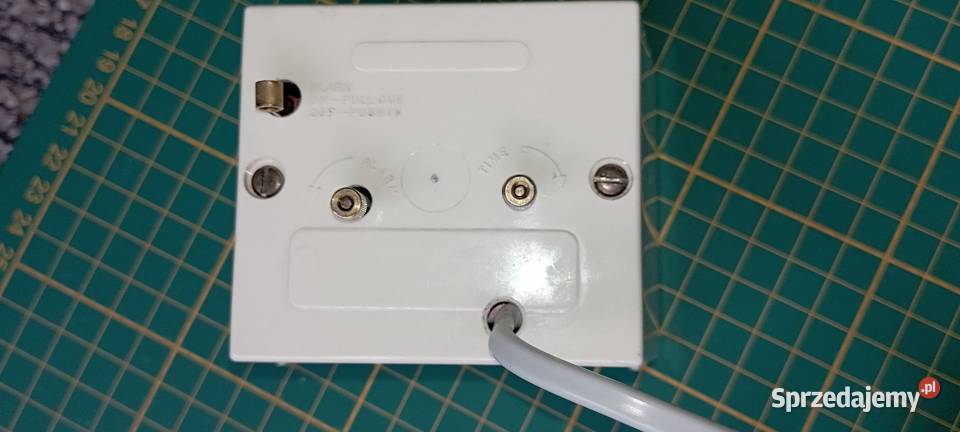 Zegary elektryczne 230 V USA Germany Francja Żary