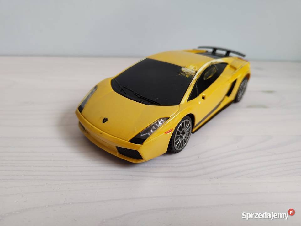 Model Lamborghini Gallardo w skali 124 Rastar Głuchołazy sprzedam