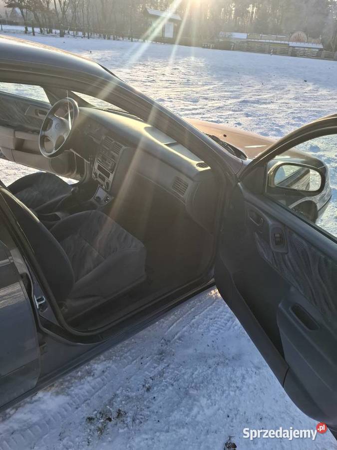 Toyota Carina Salon Polska Bezwypadkowy elektrochrom. lusterka boczne kujawsko-pomorskie Grudziądz