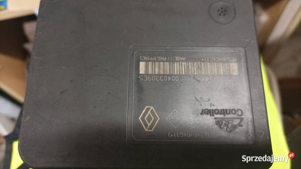 Renault Laguna II reflektory pompa ABS hamulec śląskie Częstochowa