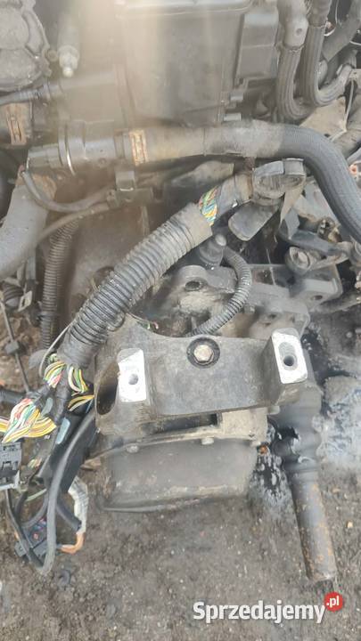 Silnik kompletny Peugeot 407 16 HDI 9HZ 80kw Książ Wielkopolski sprzedam