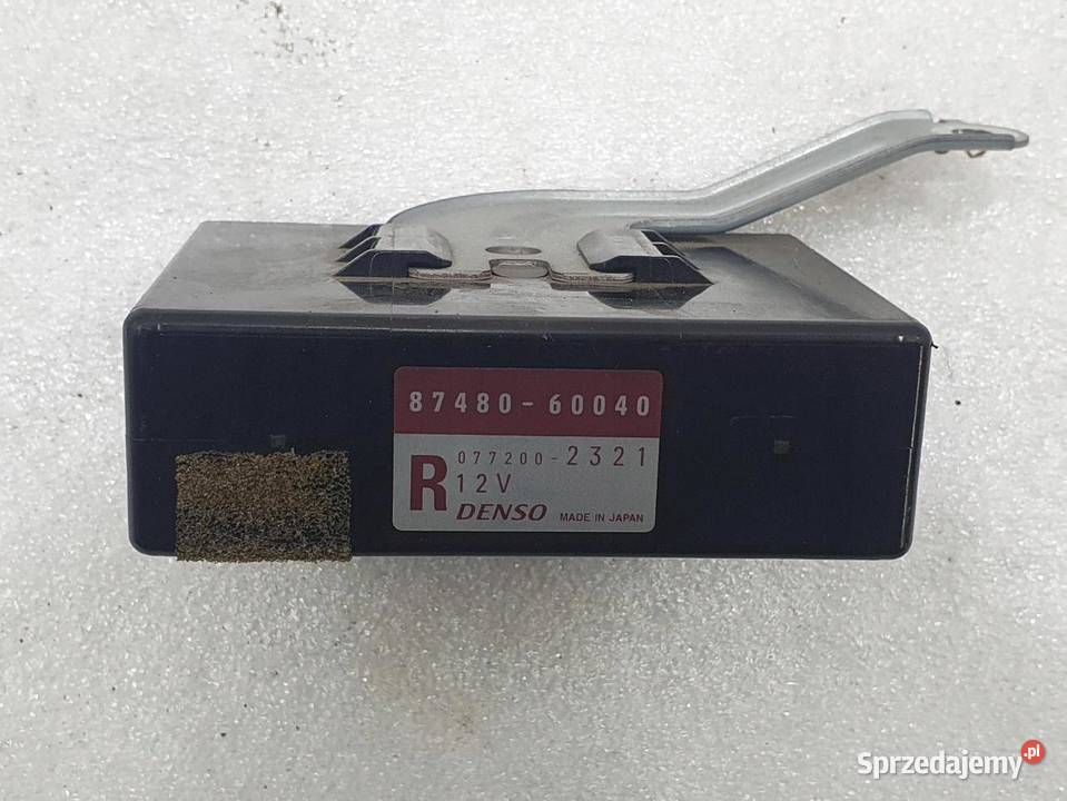 MODUŁ KLIMATYZACJI 8748060040 LAND CRUISER 120 osobowe