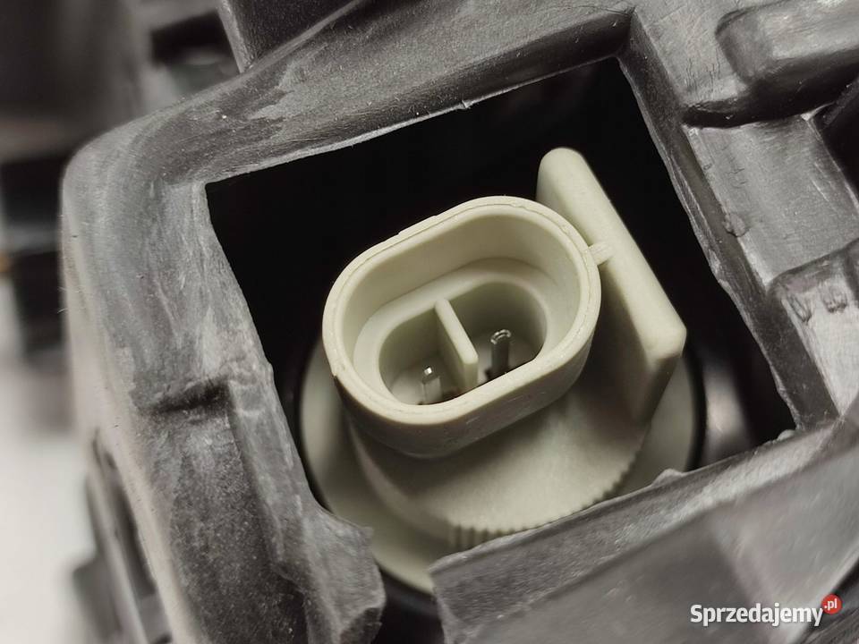 LAMPA LEWY PRZÓD IVECO EUROCARGO IIII 19912015