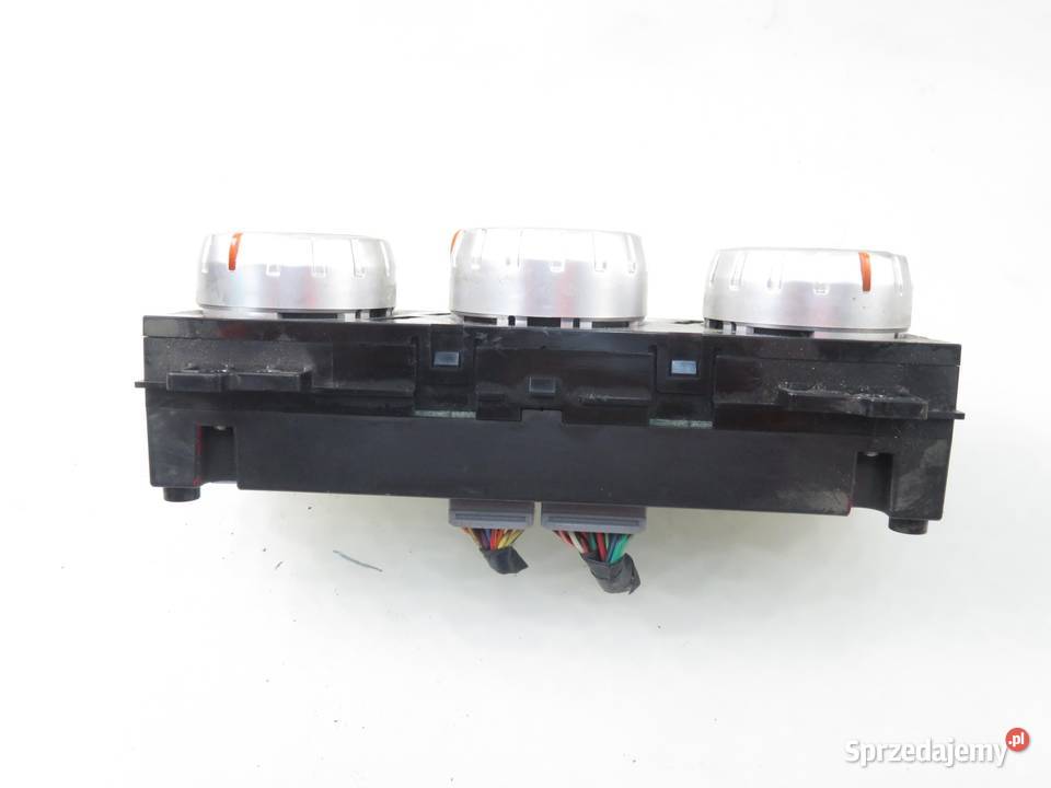 KLIMATRONIK SUBARU FORESTER II 72311SA120 Panele sterowania, przełączniki sprzedam