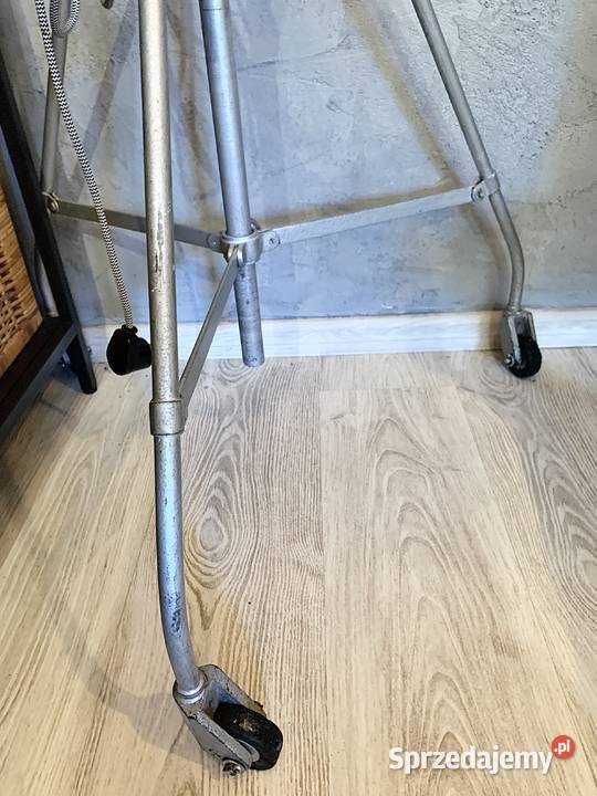 Lampa filmowa teatralna PRL loft vintage 1962 Lampy wielkopolskie Poznań