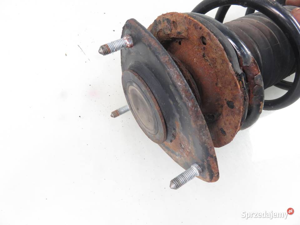 MCPERSON LEWY PRZEDNI TOYOTA YARIS VERSO 13 B małopolskie