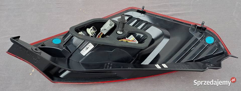 C1BB13404AE lampa tylna prawa Ford Fiesta MK7 FL Lampy tylne Mielęcin sprzedam