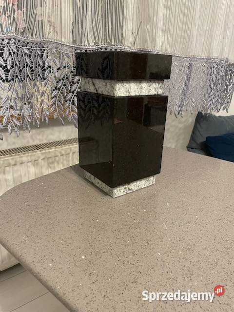 Wazon granitowy szwed Prusy