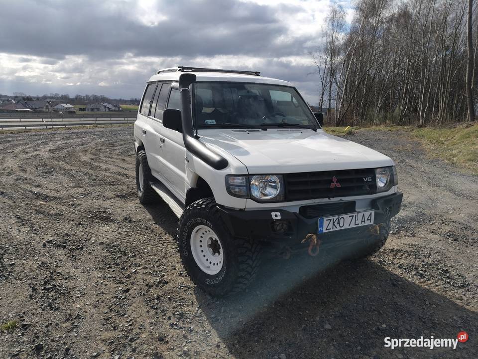 Mitsubishi Pajero Montero 35 V6 super select