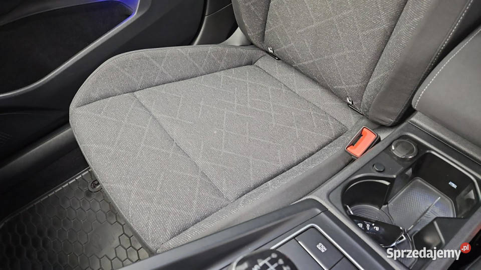 Volkswagen Golf VIII 20 TDI Life Z Polskiego ABS Warszawa sprzedam