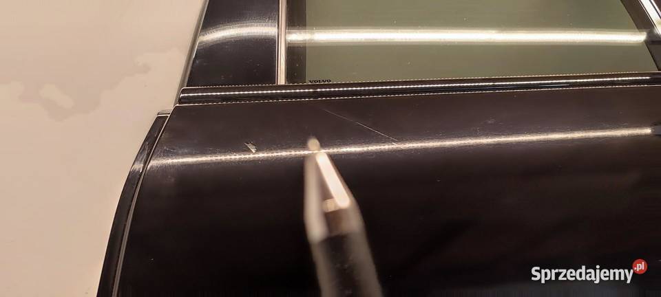 VOLVO XC40 DRZWI LEWY TYŁ ONYX BLACK 717