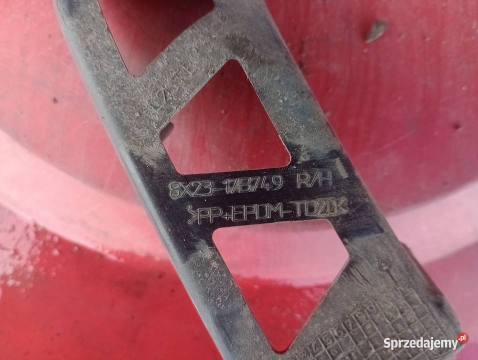 Ślizg zderzaka przedniego prawy Jaguar XF osobowe Karoseria Radom