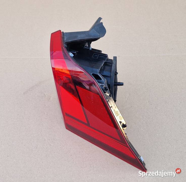 VW TIGUAN II 5NA LAMPA PRAWA TYŁ TYLNA IDEALNA Bieleń