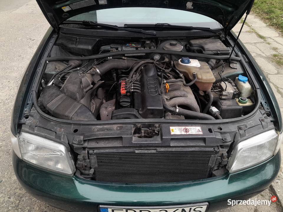Sprzedam Audi A4 B5 w całości bądź na części 1595cm3