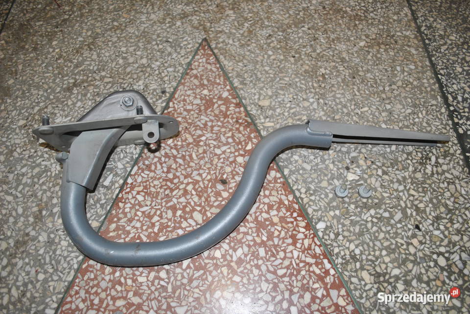 Zawias klapy bagażnika BMW E60 SILBERGRAU A08