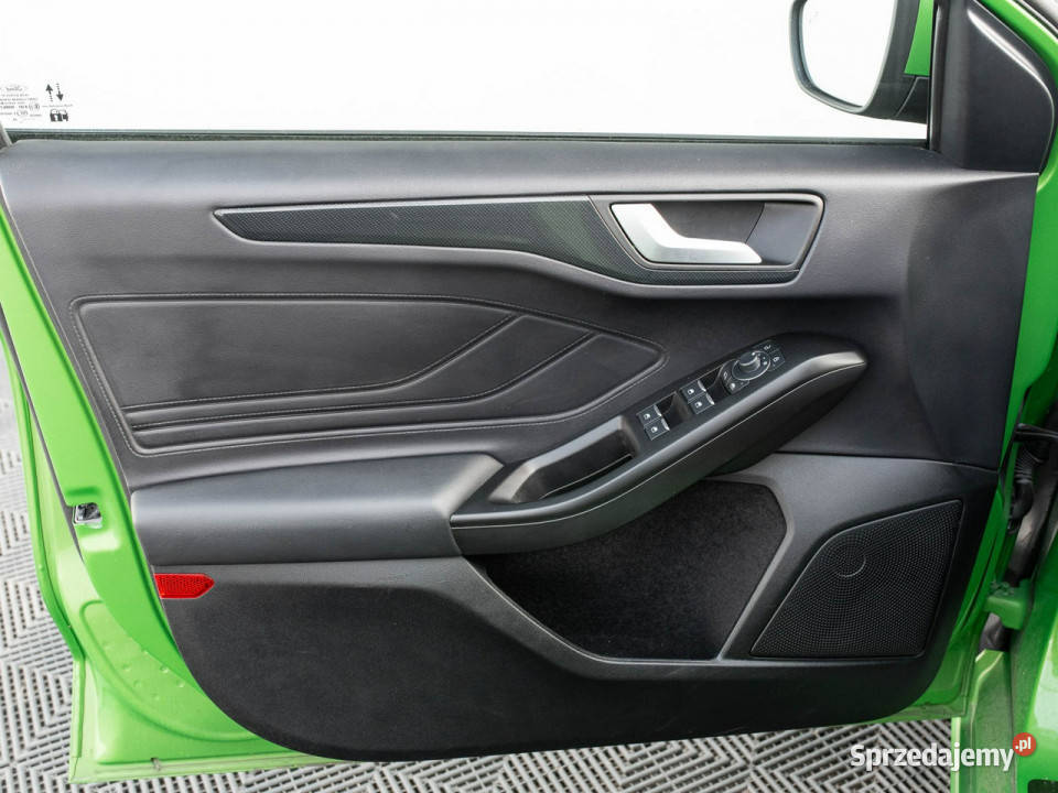 Ford Focus WD7907T23 EcoBoost ST X Pakiet zimowy czujnik zmierzchu Focus