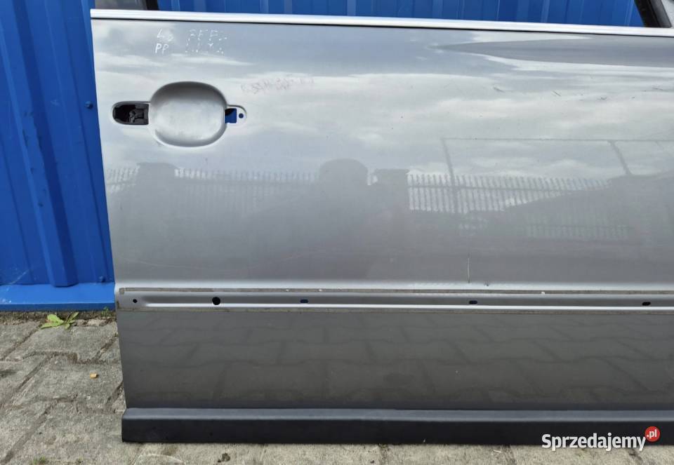 DRZWI PRZÓD PRAWY PRZEDNIE PRAWE VW PASSAT B5 FL osobowe Działoszyce