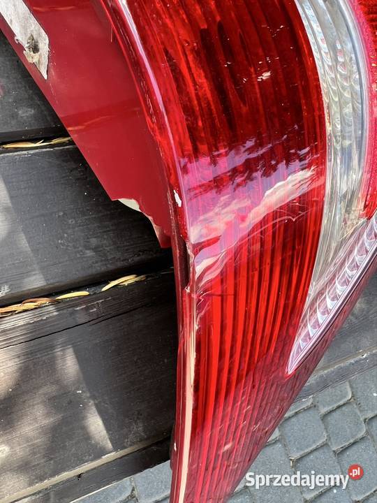 Mercedes W203 klosze tylnych lamp Plewiska