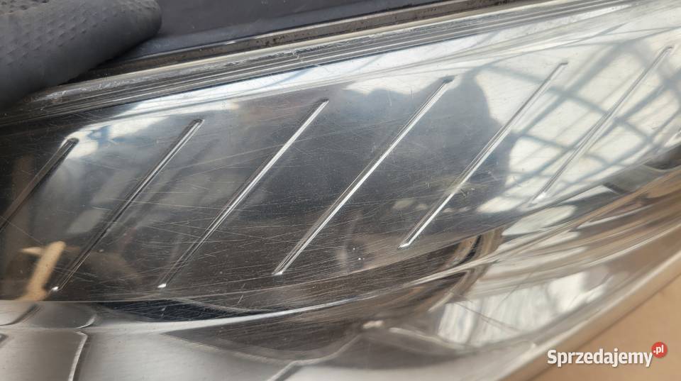 RENAULT FLUENCE LEWY REFLEKTOR LAMPA LEWA PRZOD Ruda Śląska