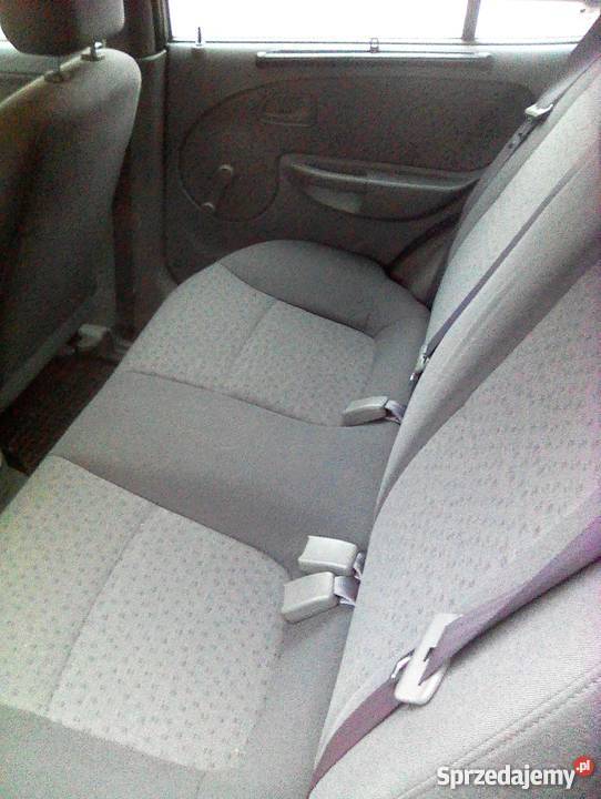Sprzedam KIA Rio 2004 lifcie sprzedam
