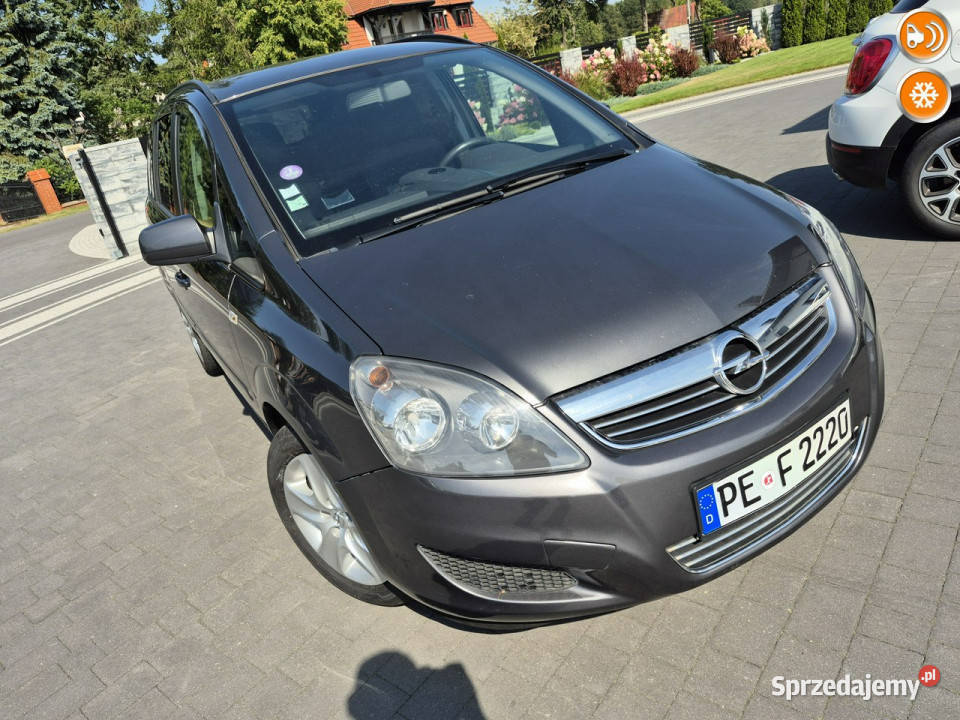 Opel Zafira 16 Benzyna 7 foteli zero rdzy import komputer pokładowy Zafira lubelskie Drelów