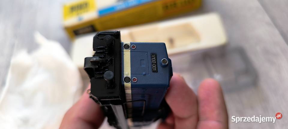 LOKOMOTYWA PIKO V100 DR H0 ŁADNY STAN PUDEŁKO