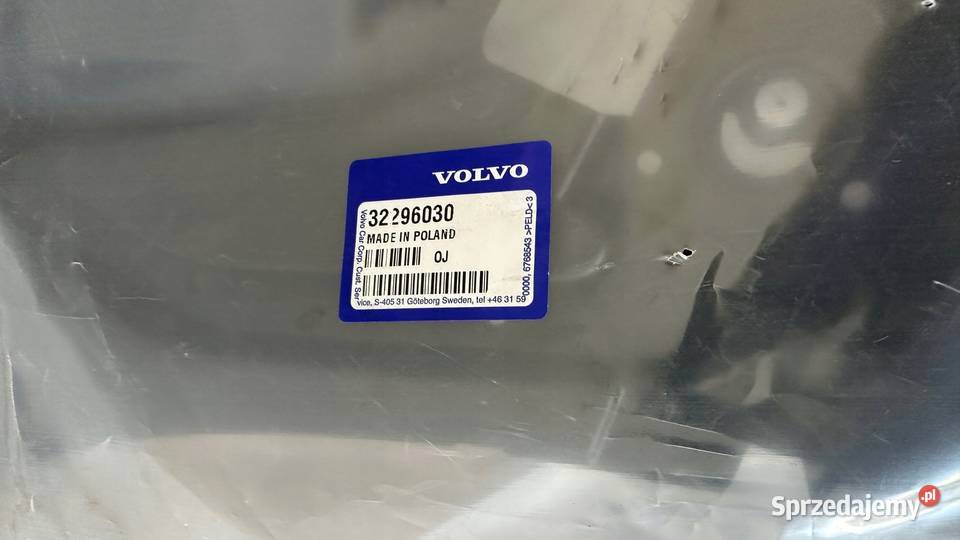 VOLVO XC60 II SLIZG MOCOWANIE ZDERZAKA TYL PRAWY Gorzów Wielkopolski