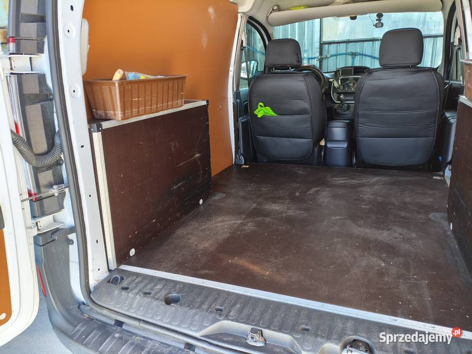 Renault Kangoo 2020 r wzorowy stan niski Obierwia