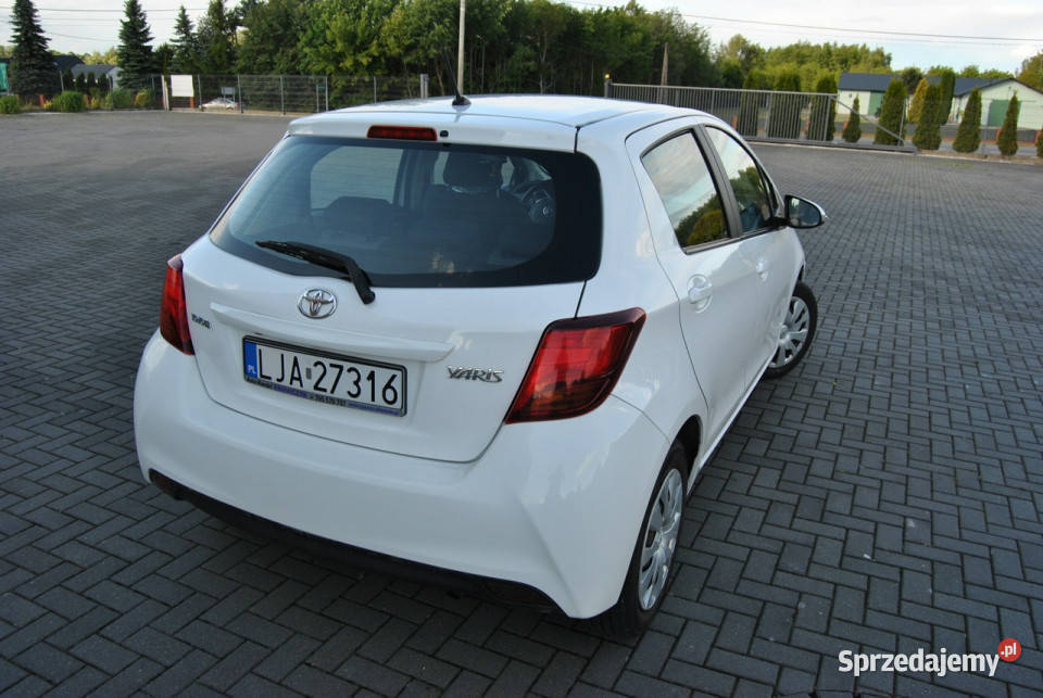 Toyota Yaris 10Benzyna 75Kamera cofaniaSalon Modliborzyce