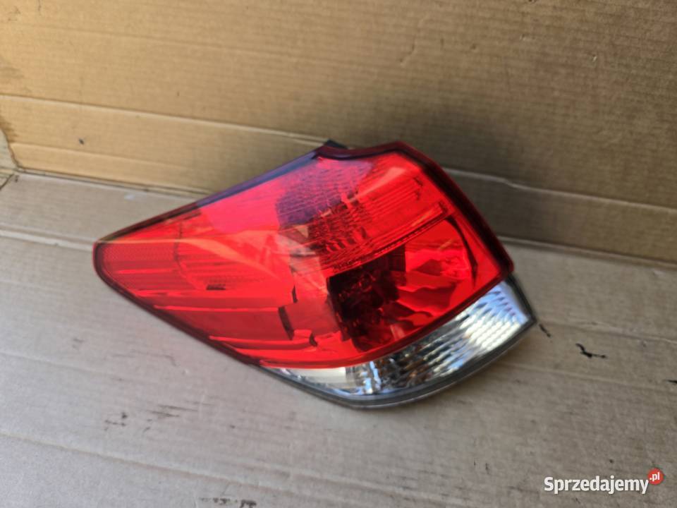 Subaru Outback IV BR lampa lampy tył tylne kombi Lampy tylne