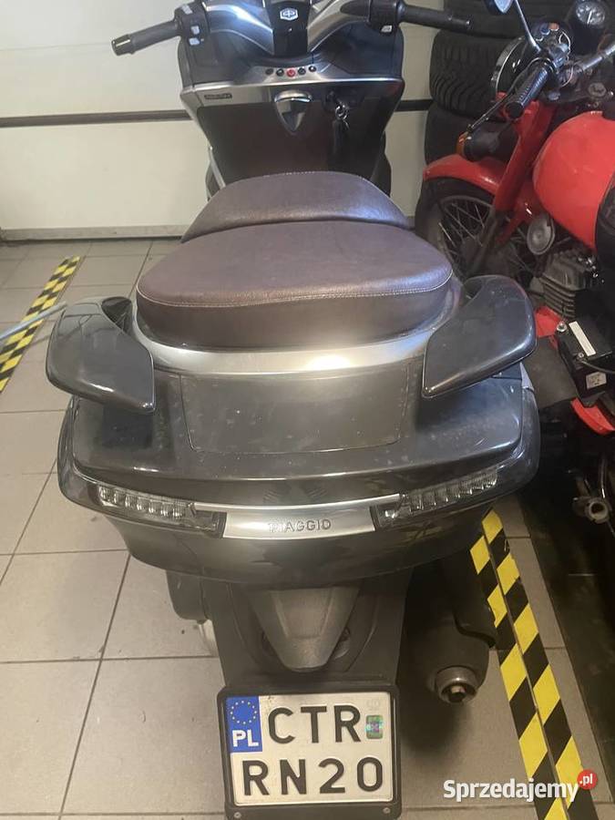 Piaggio X10 pas napędowy