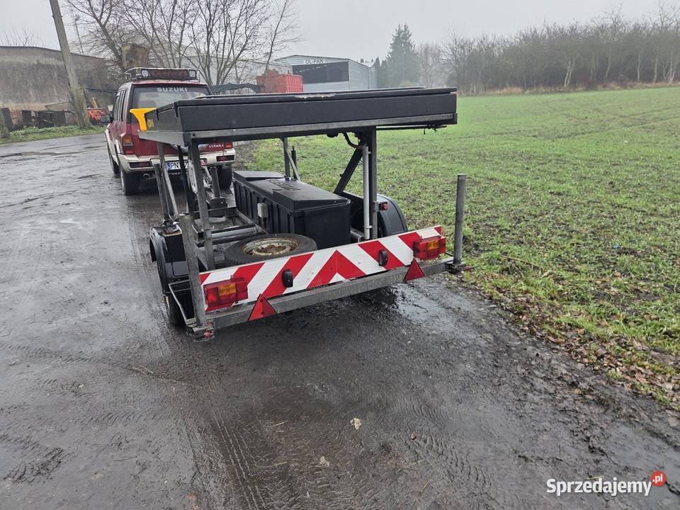 Przyczepka sygnalizacyjna Przyczepka Lwówek sprzedam