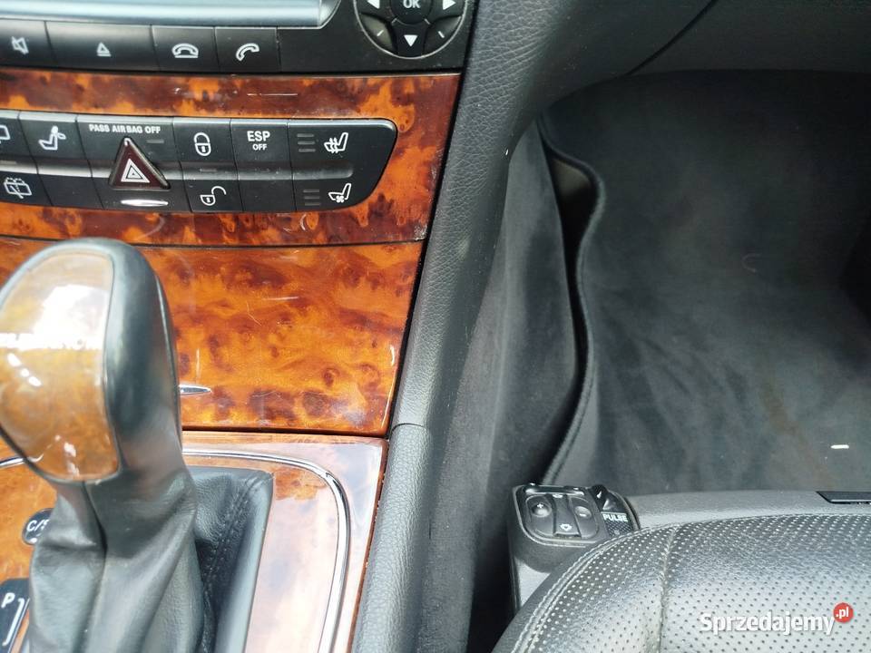 Mercedes w211 E240 V6 4matic full światła przeciwmgielne Częstochowa