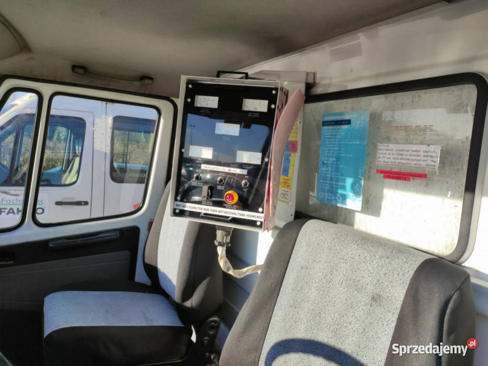 tankowozy Mercedes 308D Rok produkcji 1990 Specjalne Lipówki