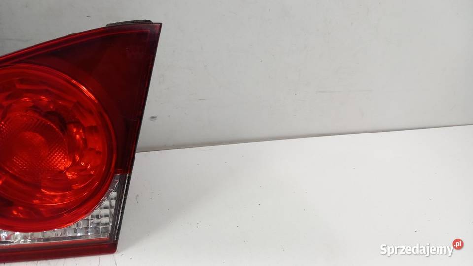 HONDA CIVIC VIII SEDAN LAMPA TYŁ PRAWA W KLAPĘ Zbierkowo