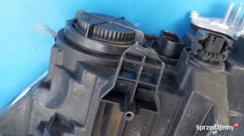 LAMPA REFLEKTOR PRAWY PRZÓD EU SEAT LEON III osobowe Nowy Tomyśl