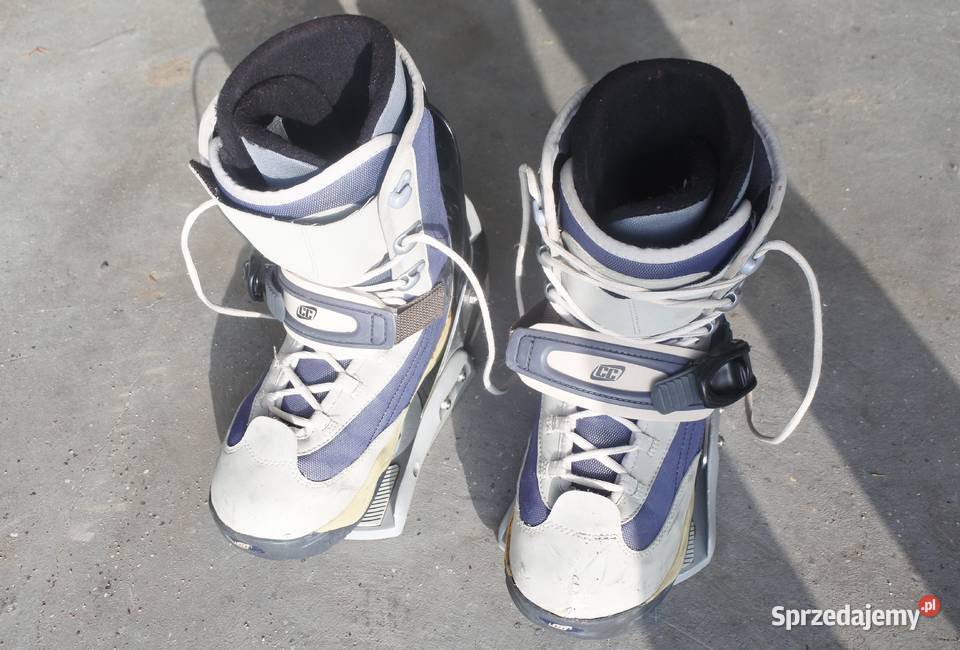 Buty do snowbordu z wiązaniami r40