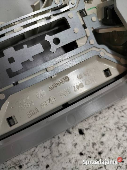 LAMPKA PODSUFITKI SCHOWEK NA OKULARY USA VW osobowe Oświetlenie kabiny