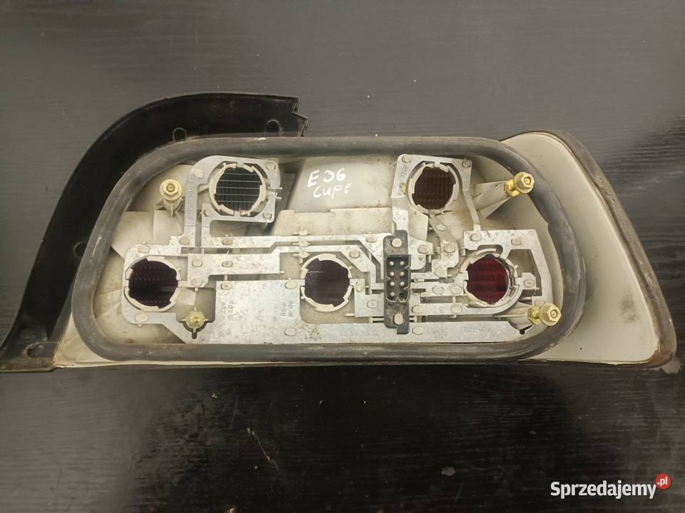 Lampa lewa tył BMW E36 coupe lubelskie sprzedam
