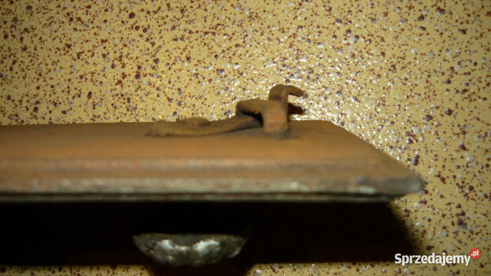 Drzwiczki żeliwne rewizyjne wyciorowe do pieca Sokółka