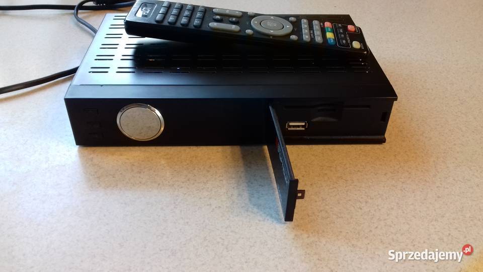 Tuner Combo DVB T2 H265 Satelita IPTV Miłków
