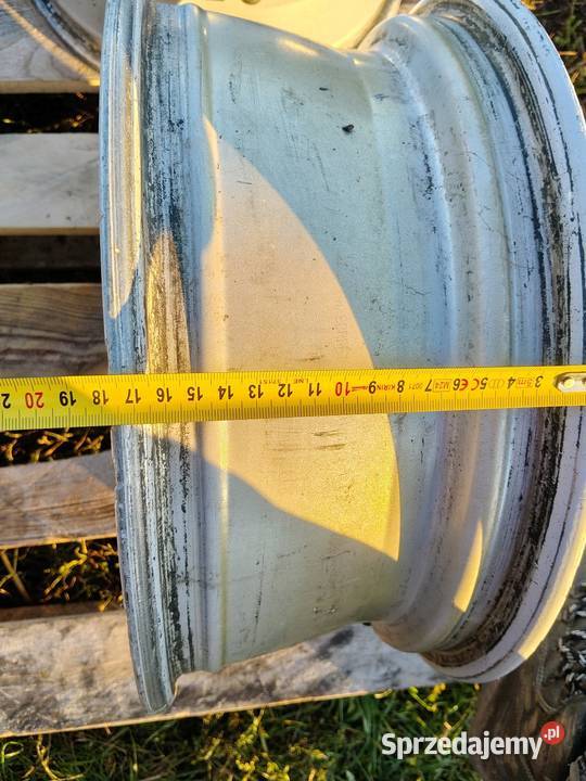 Felgi 15 z opla aluminiowe Samochodowe lubelskie Mieniany