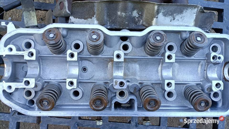 Głowica Mitsubishi 4G64 Głowice cylindrów Chojnów