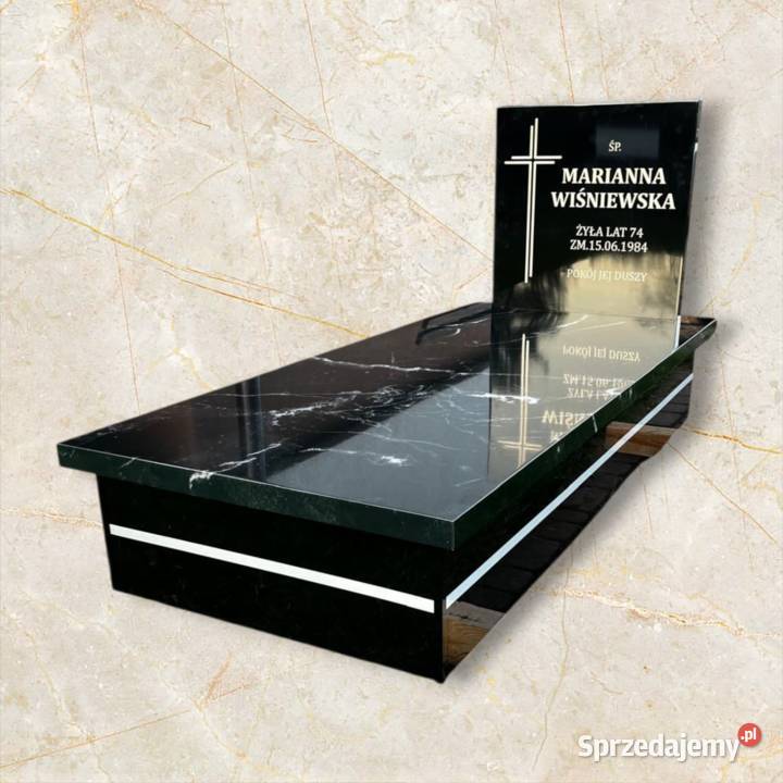 Nagrobek z kompozytuMontaż Kraj Nowe Miasto Lubawskie