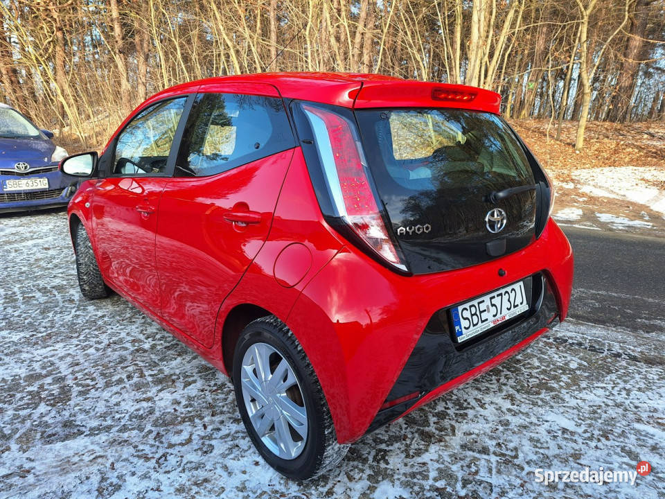Toyota Aygo XPlay Touch 10 II 2014 czerwony Siewierz sprzedam