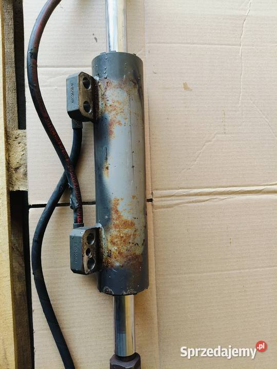 Claas Axion 840 CMatic 13r A09 SIŁOWNIK SKRĘTU Stalewo