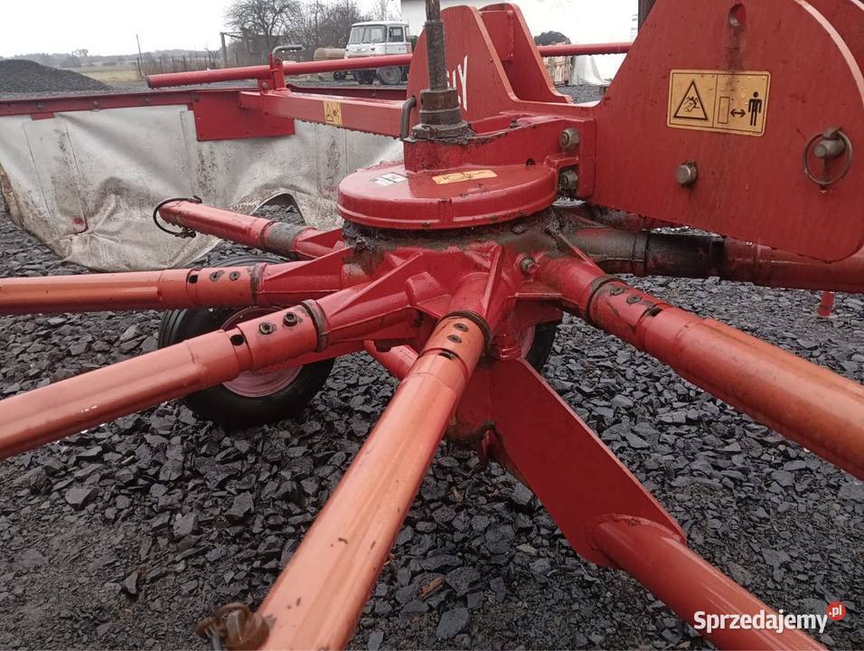 Zgrabiarka lely hibiskus 351 Szczytniki